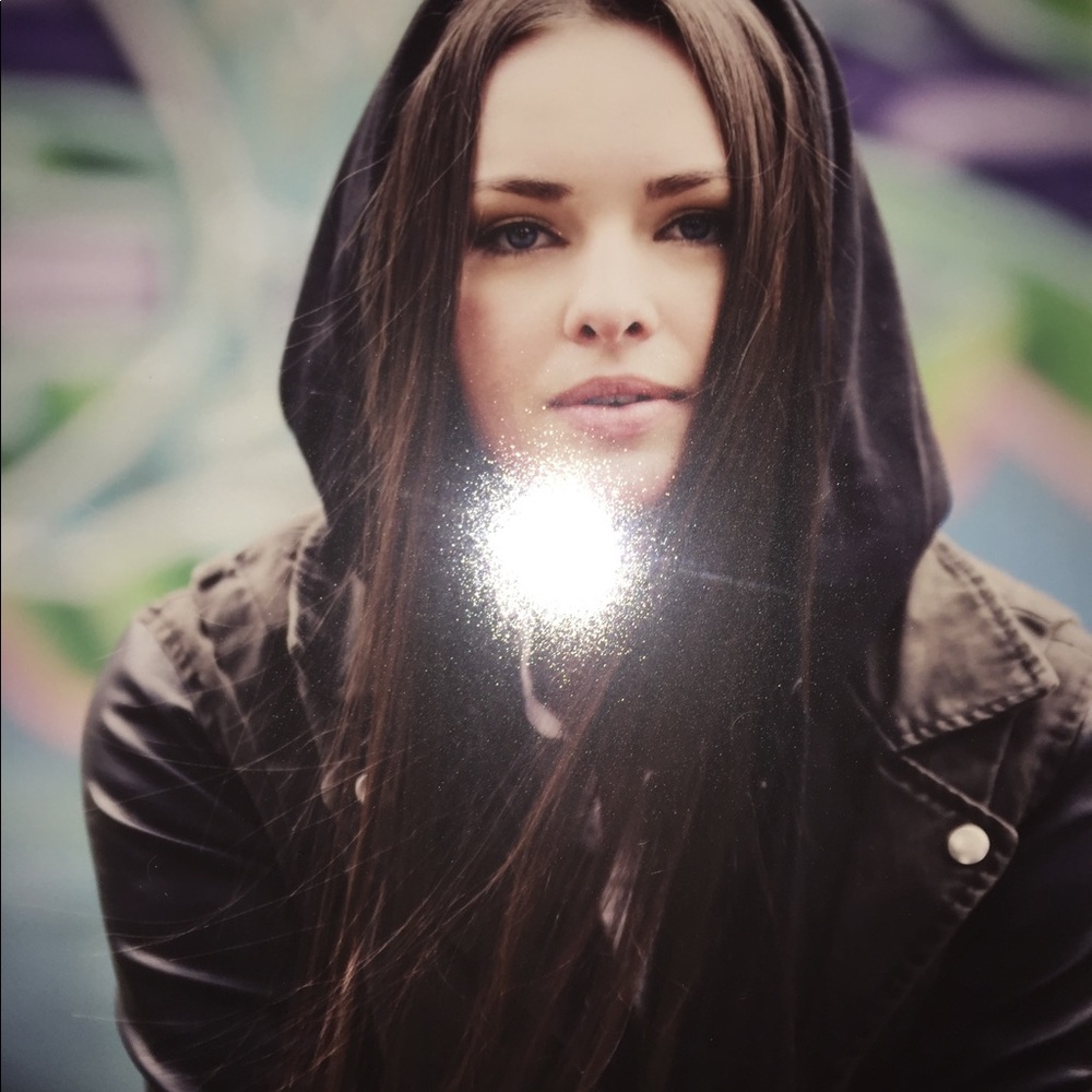 Meet your Posher, Lisa